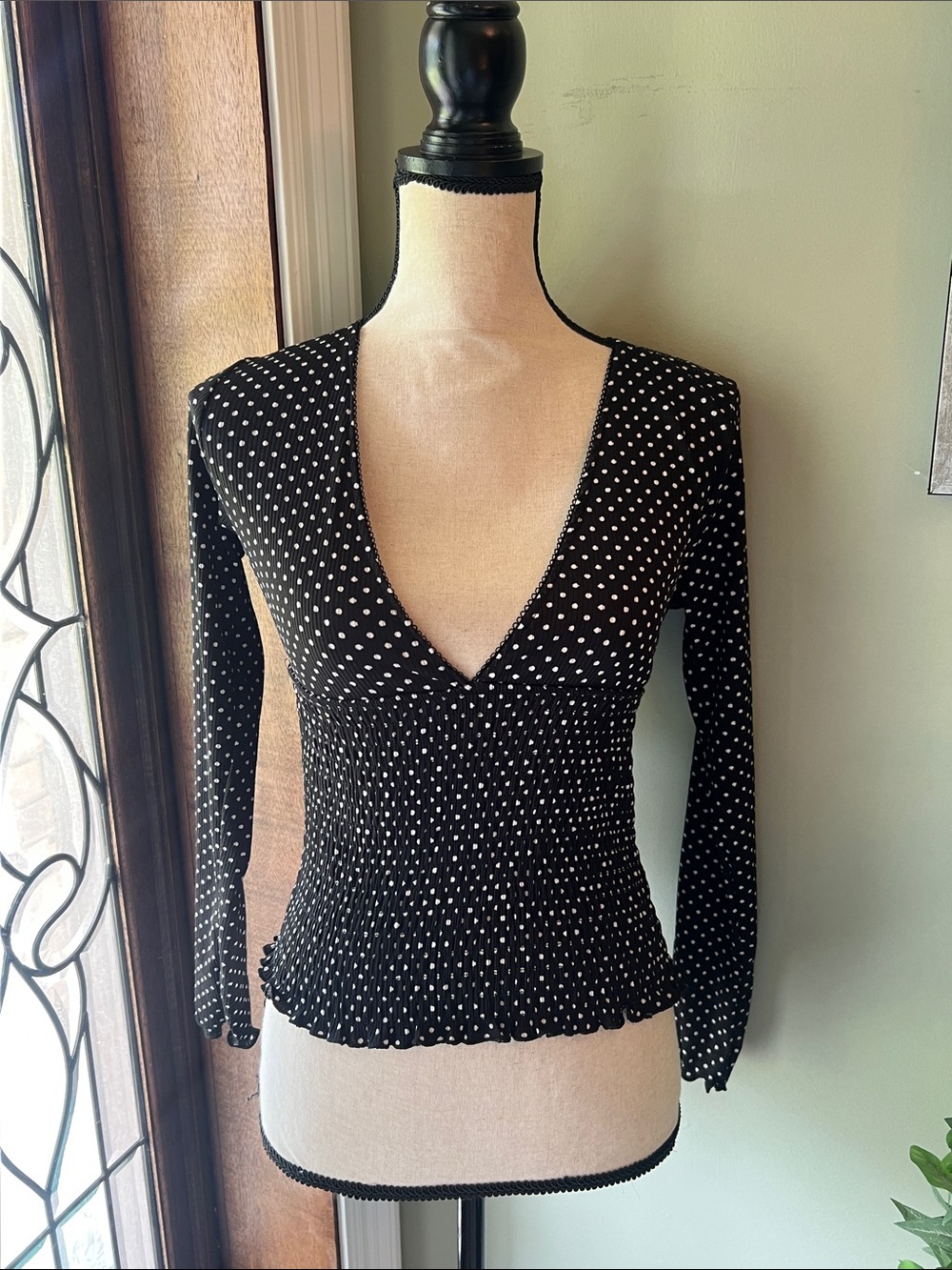 Black Polka Dot V-Neck Long Sleeve Smocked Top